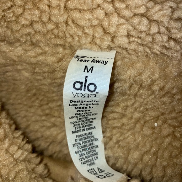 COPY - Alo Yoga Norte Faux Sherpa Coat Medium - Picture 4 of 8